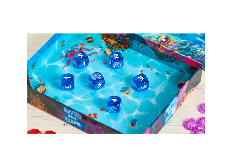 INTO THE BLUE - Imagen 3